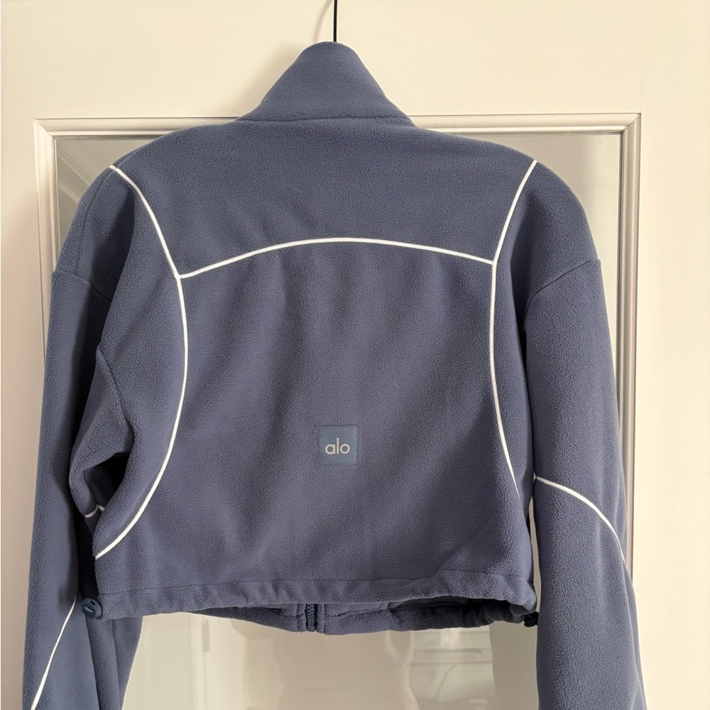 ALO Yoga Gametime Polar Fleece NWT, Small. Ships same day. Offers considered. - Picture 4 of 4